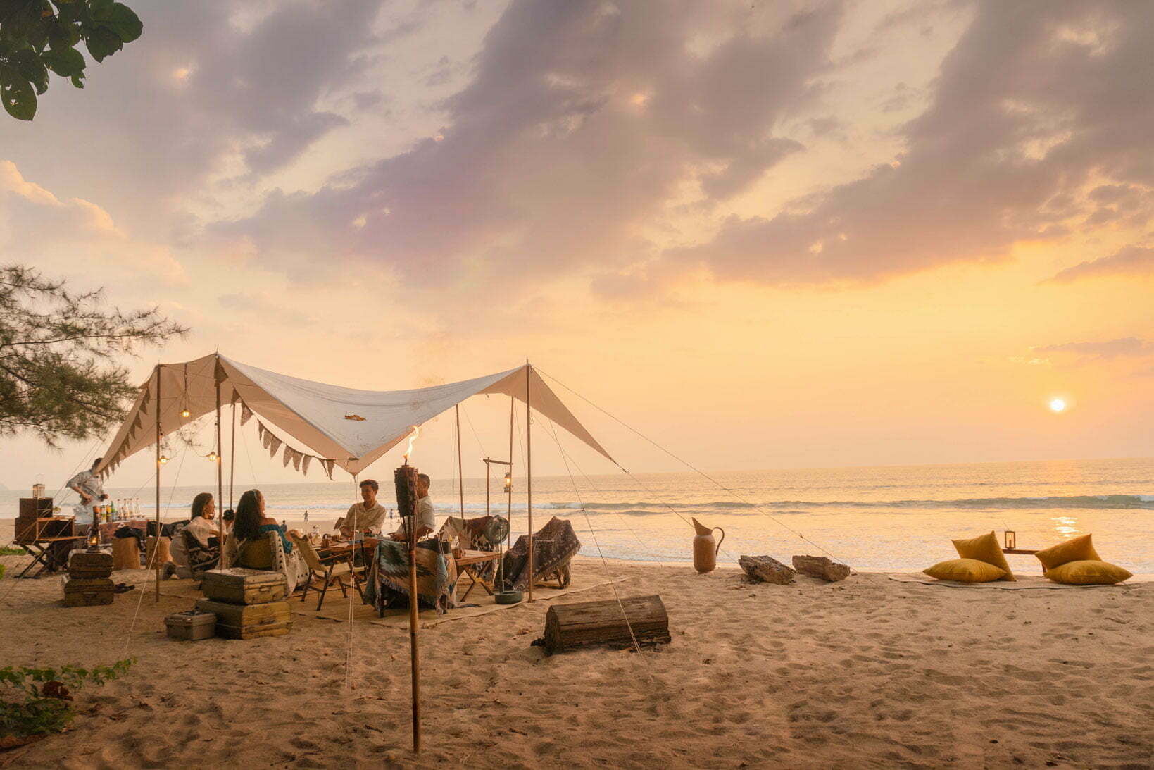 Beach camping style private dinning experiences